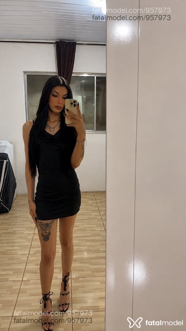 Acompanhante mulher trans morena (o) de olhos castanhos - ángel Montenegro