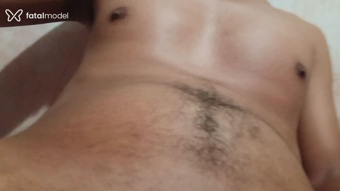 Acompanhante homem com cabelo castanho de olhos pretos - Danadinhohot