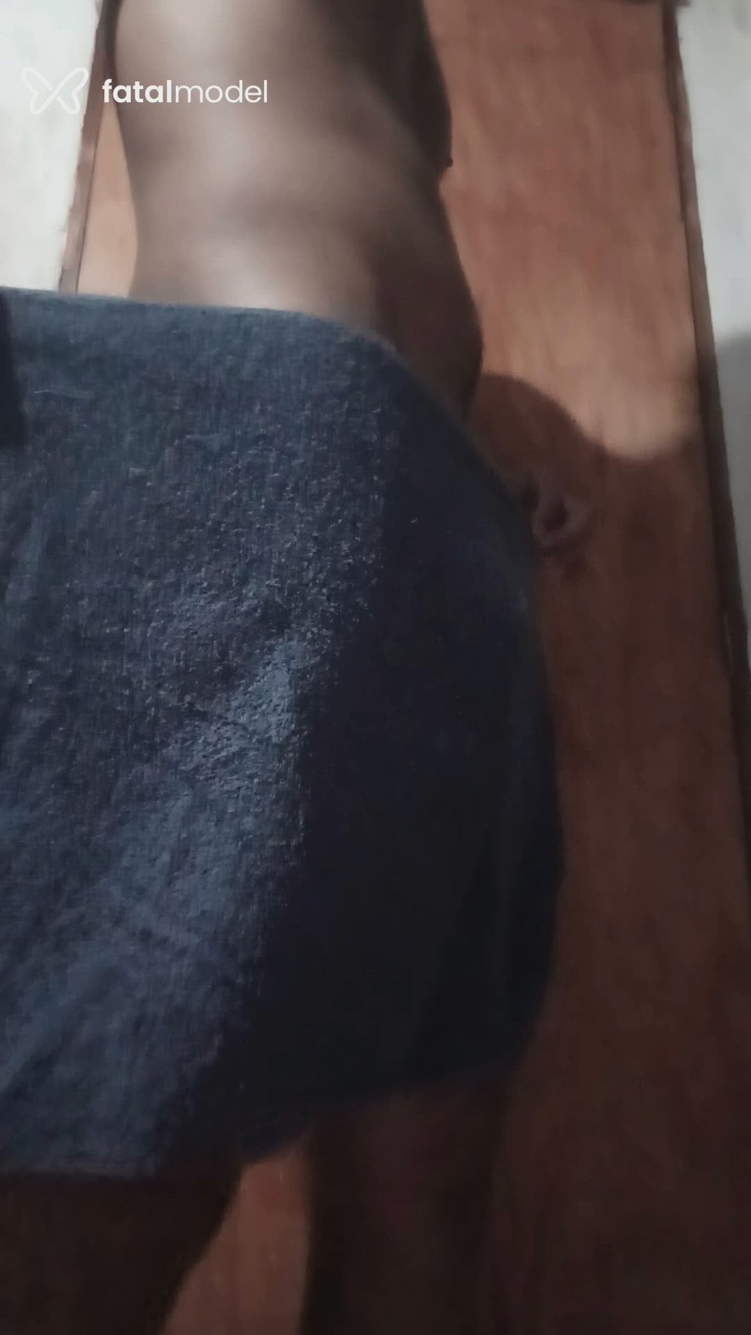 Acompanhante homem com cabelo castanho de olhos pretos - Danadinhohot