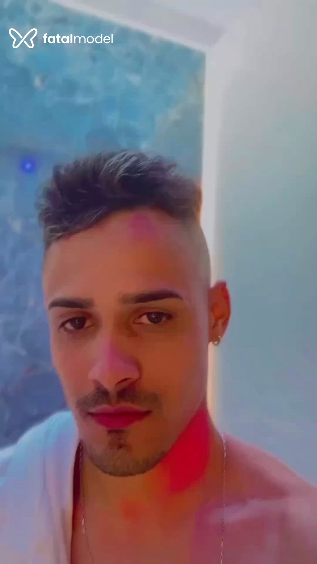 Acompanhante homem morena (o) de olhos castanhos - Guilherme Acompanhante homem morena (o) de olhos castanhos - Guilherme