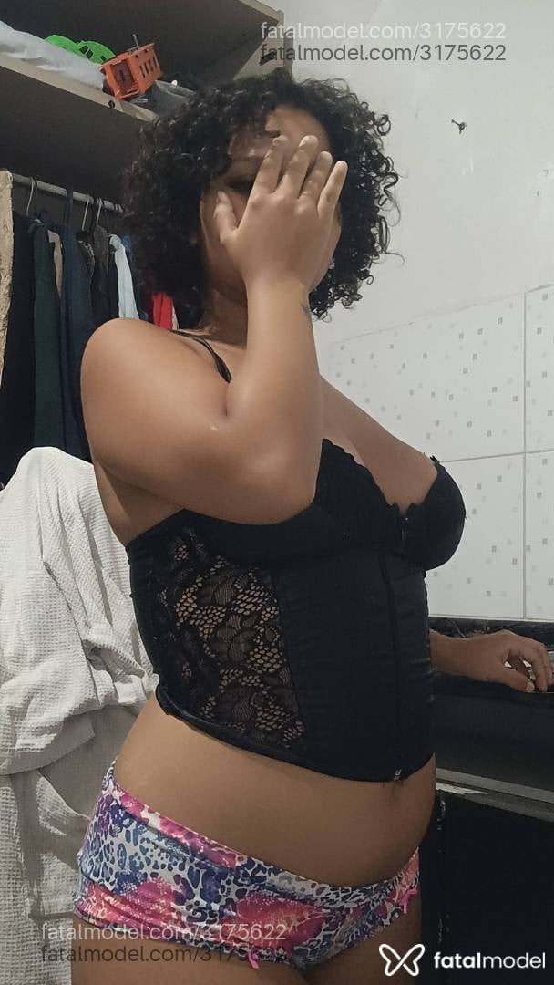 Acompanhante mulher morena (o) de olhos castanhos em Virtual Acompanhante mulher morena (o) de olhos castanhos em Virtual - Bel