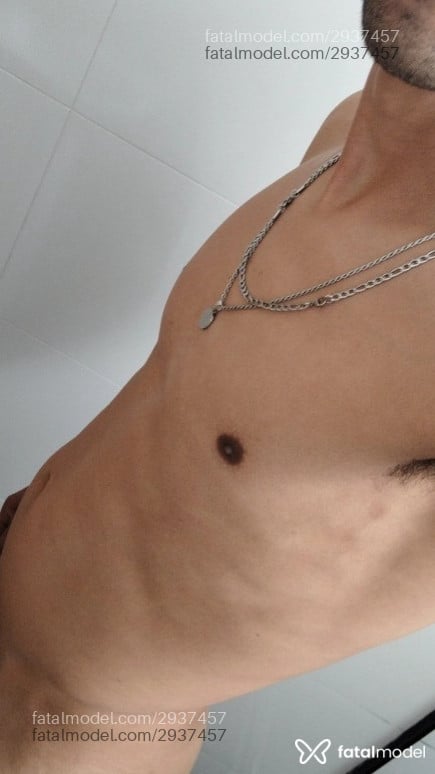 Acompanhante homem morena (o) de olhos castanhos - Gabriel