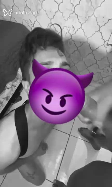 Acompanhante mulher trans com cabelo castanho de olhos pretos - Amanda