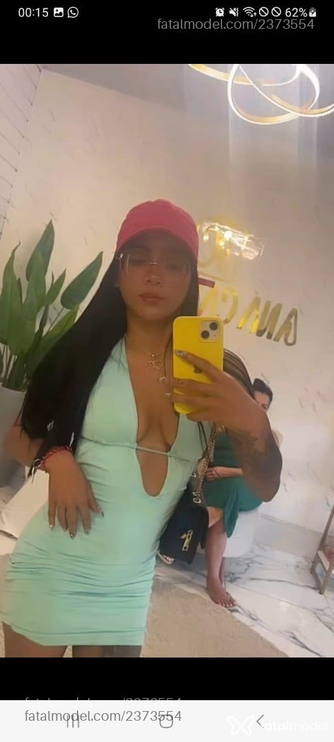 Acompanhante mulher morena (o) de olhos pretos - Biazinha Acompanhante mulher morena (o) de olhos pretos - Biazinha