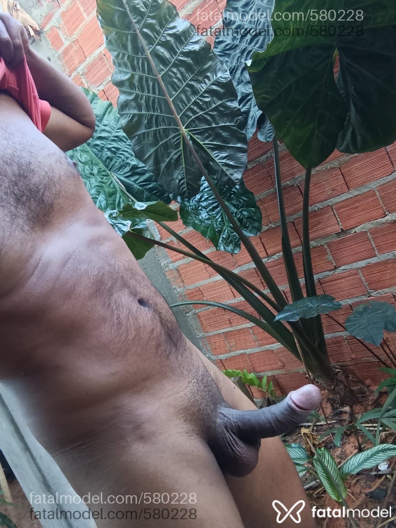 Acompanhante homem morena (o) de olhos castanhos - Afro