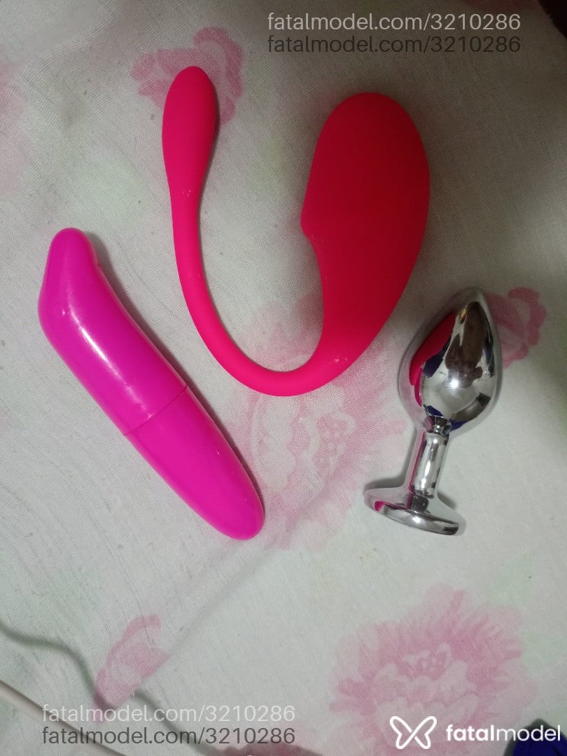 Acompanhante mulher com cabelo castanho de olhos castanhos - Malu