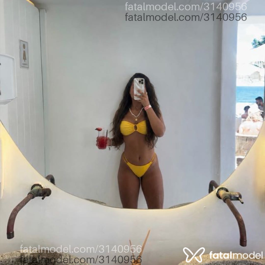 Acompanhante mulher morena (o) de olhos castanhos - Jade Alencar