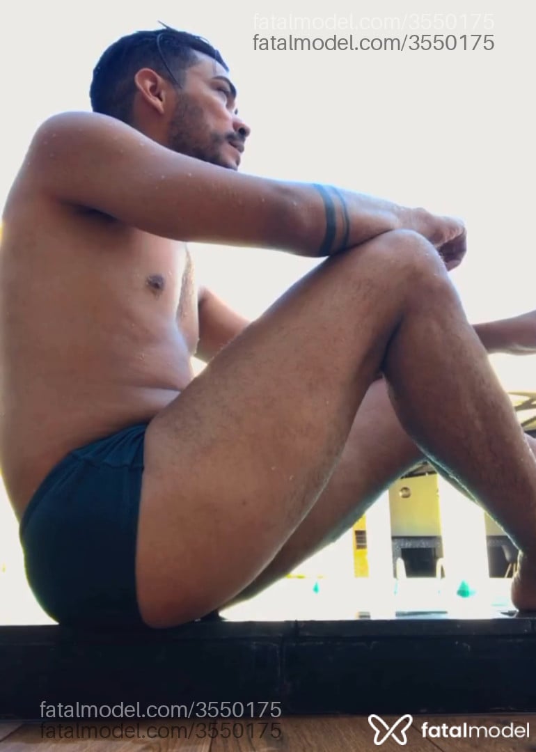 Acompanhante homem com cabelo castanho de olhos pretos - Bruno Alencar Acompanhante homem com cabelo castanho de olhos pretos - Bruno Alencar