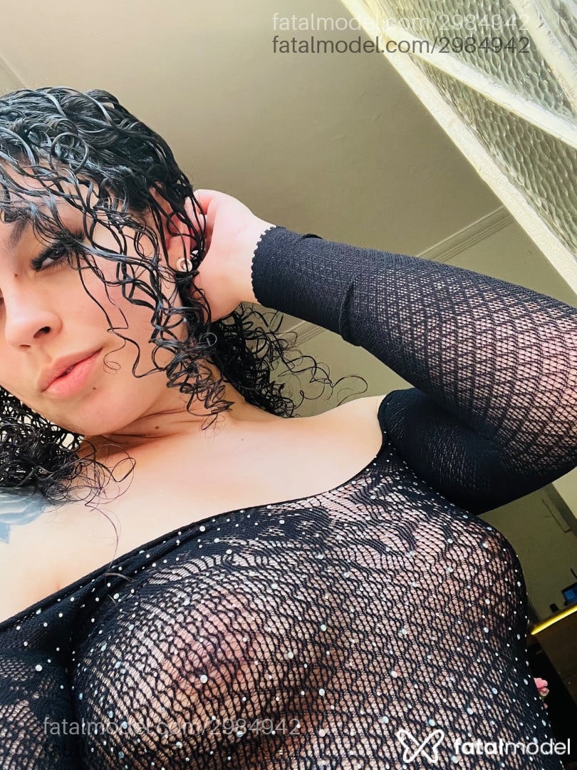Acompanhante mulher morena (o) de olhos castanhos - Melissa
