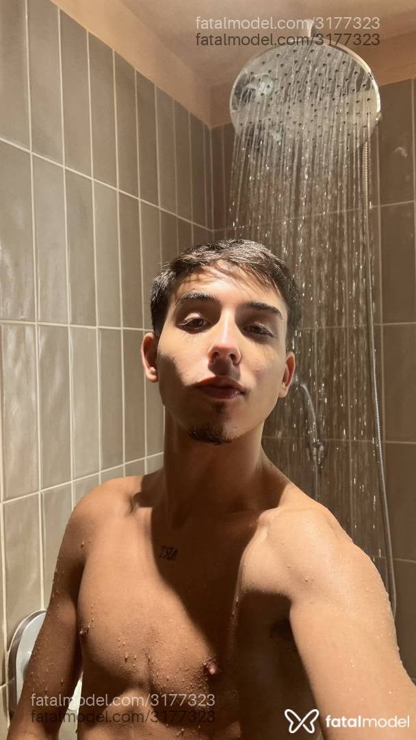 Acompanhante homem com cabelo castanho de olhos castanhos em São Paulo - Pedro Salazzi