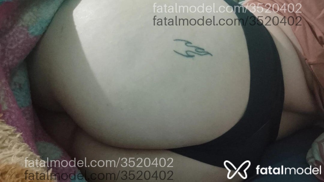 Acompanhante mulher com cabelo castanho de olhos castanhos - Larissa Morena