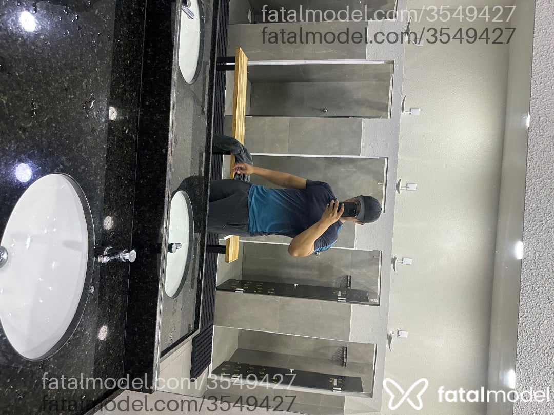 Acompanhante homem com cabelo castanho de olhos castanhos - Átila Acompanhante homem com cabelo castanho de olhos castanhos - Átila