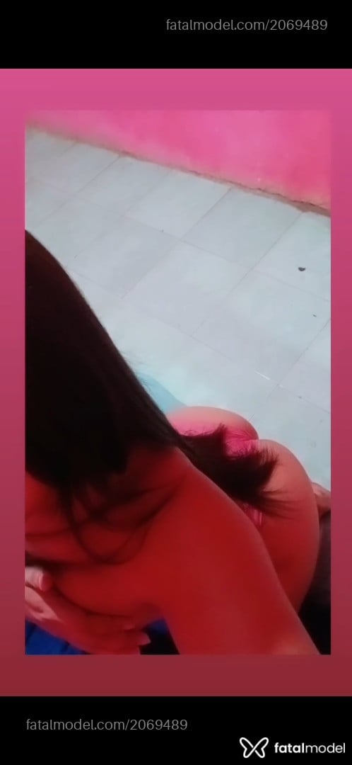 Acompanhante mulher trans com cabelo castanho de olhos pretos - Jenyffer