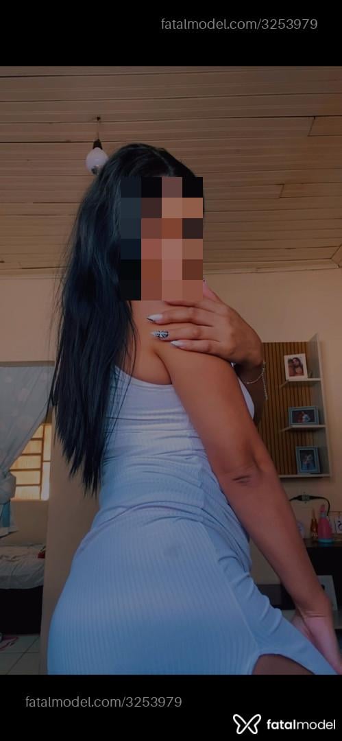 Acompanhante mulher morena (o) de olhos pretos - Sabrina