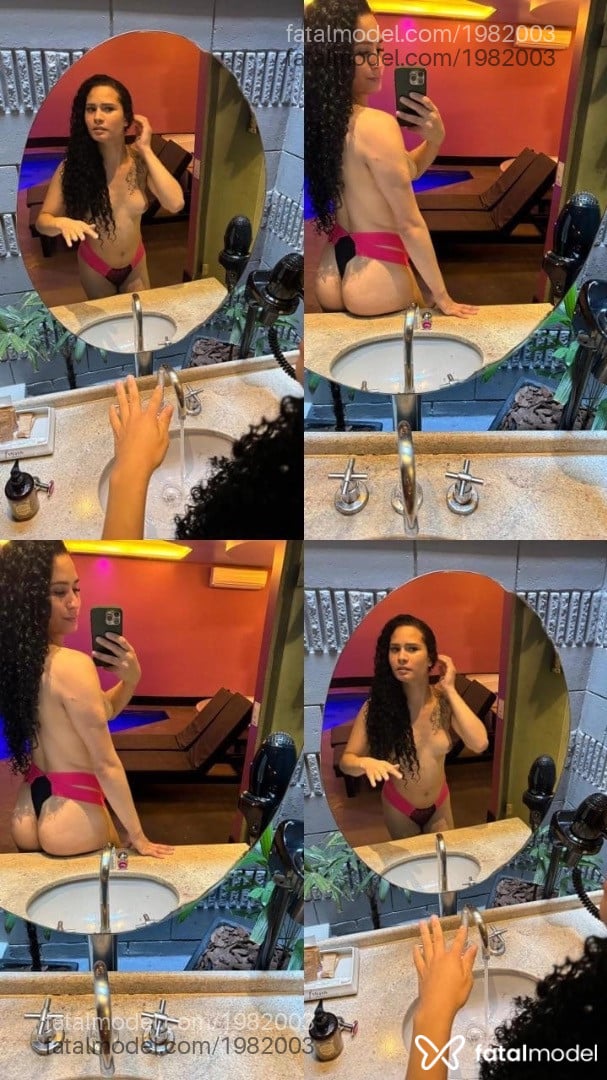 Acompanhante mulher trans morena (o) de olhos castanhos - Lara Portes