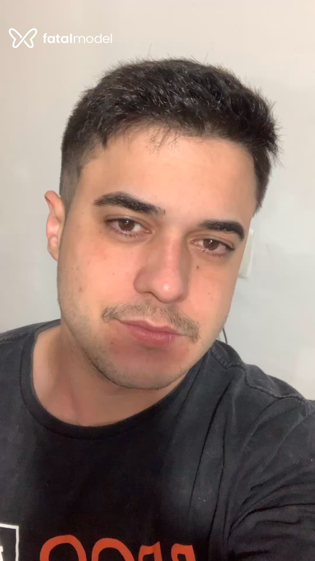 Acompanhante homem morena (o) de olhos castanhos - Lucas Acompanhante homem morena (o) de olhos castanhos - Lucas