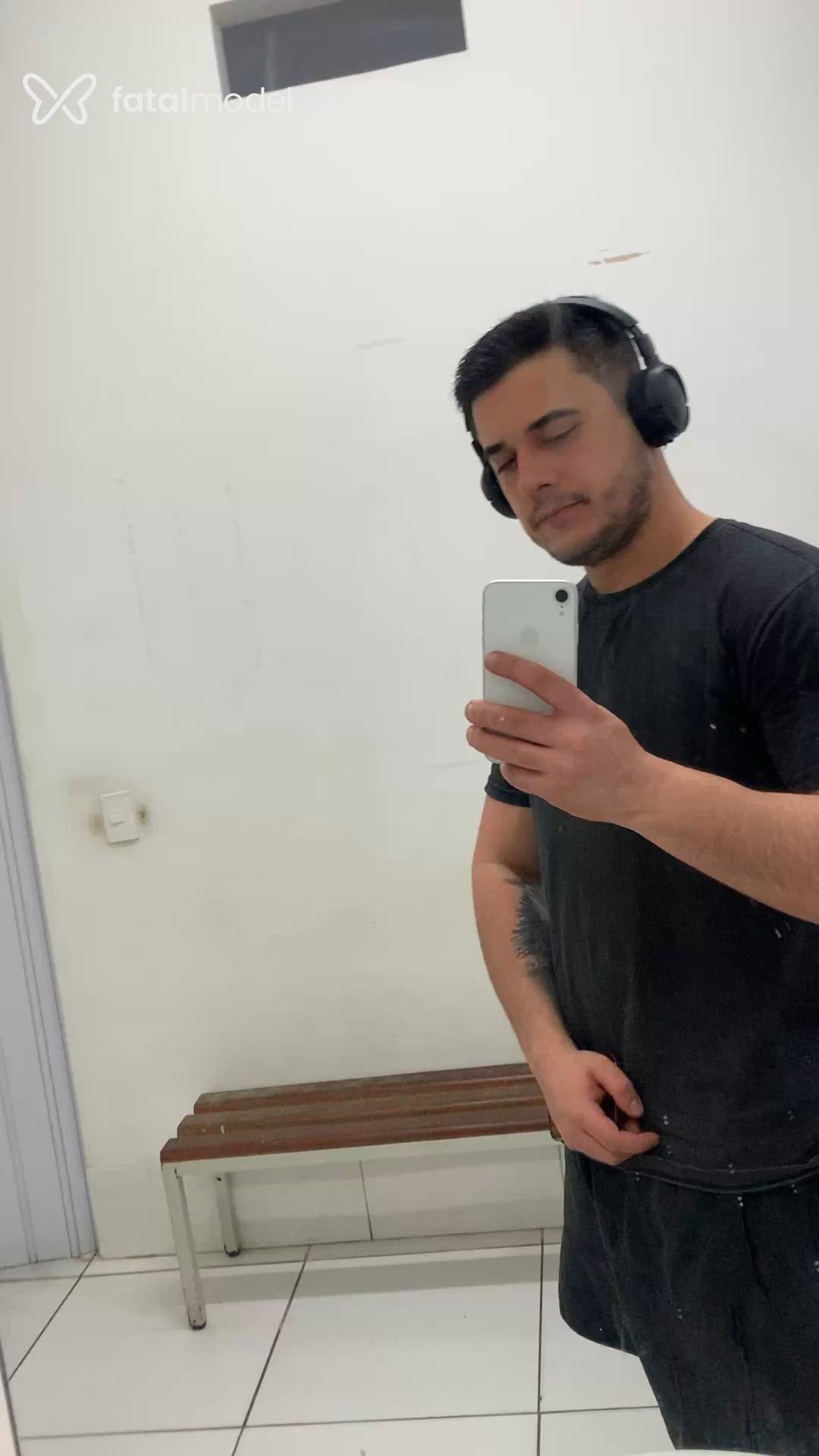 Acompanhante homem morena (o) de olhos castanhos - Lucas Acompanhante homem morena (o) de olhos castanhos - Lucas