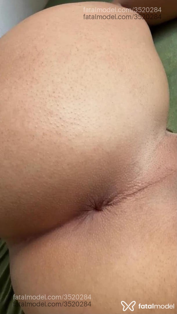 Acompanhante mulher trans morena (o) de olhos pretos - Erika Nunes Acompanhante mulher trans morena (o) de olhos pretos - Erika Nunes