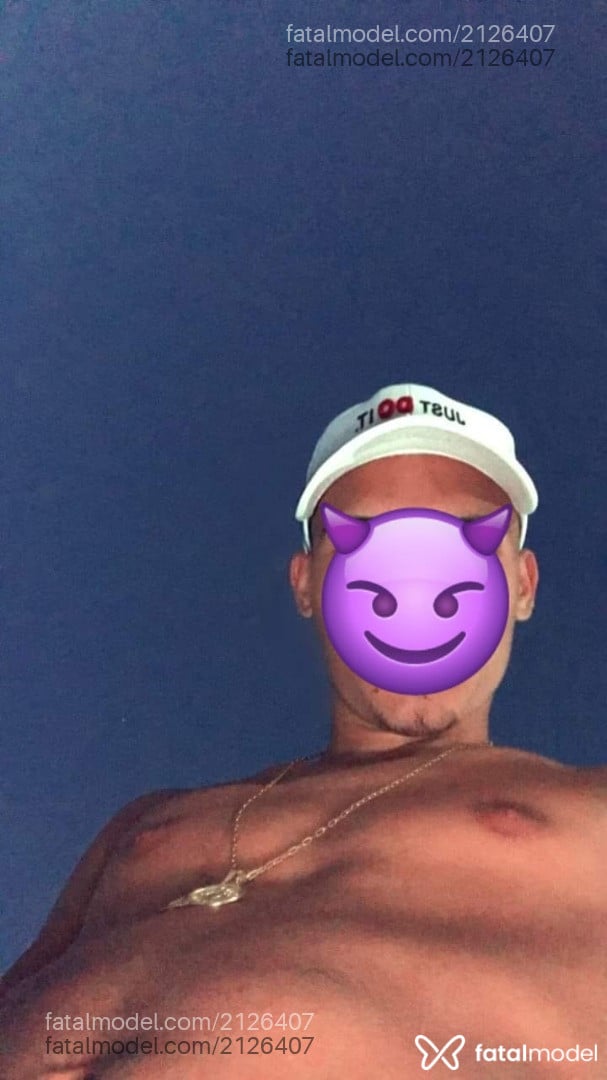 Acompanhante homem morena (o) de olhos castanhos - Felp