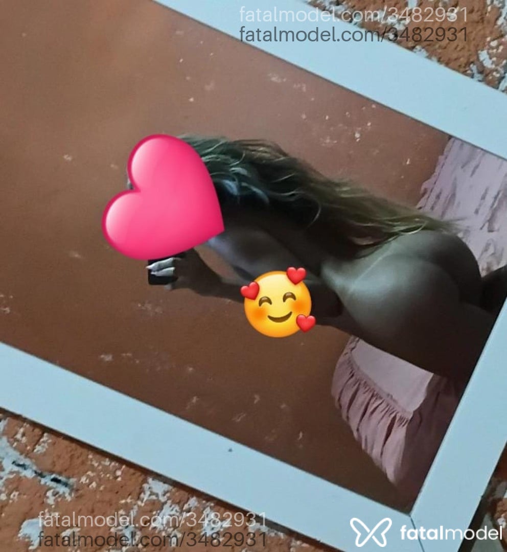 Acompanhante mulher loira (o) de olhos verdes - Eduarda