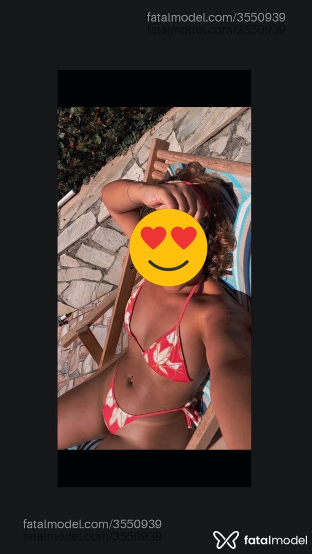 Acompanhante mulher morena (o) de olhos pretos - Kamilly