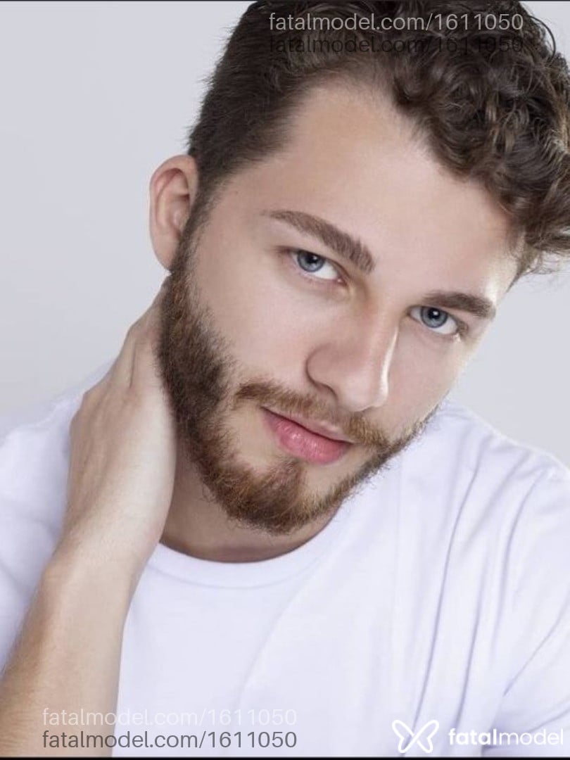 Acompanhante homem loira (o) de olhos azuis - Gabriel wsy