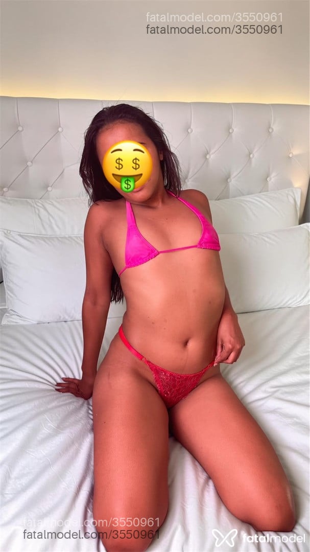 Acompanhante mulher morena (o) de olhos castanhos - Lara Alcantara Acompanhante mulher morena (o) de olhos castanhos - Lara Alcantara
