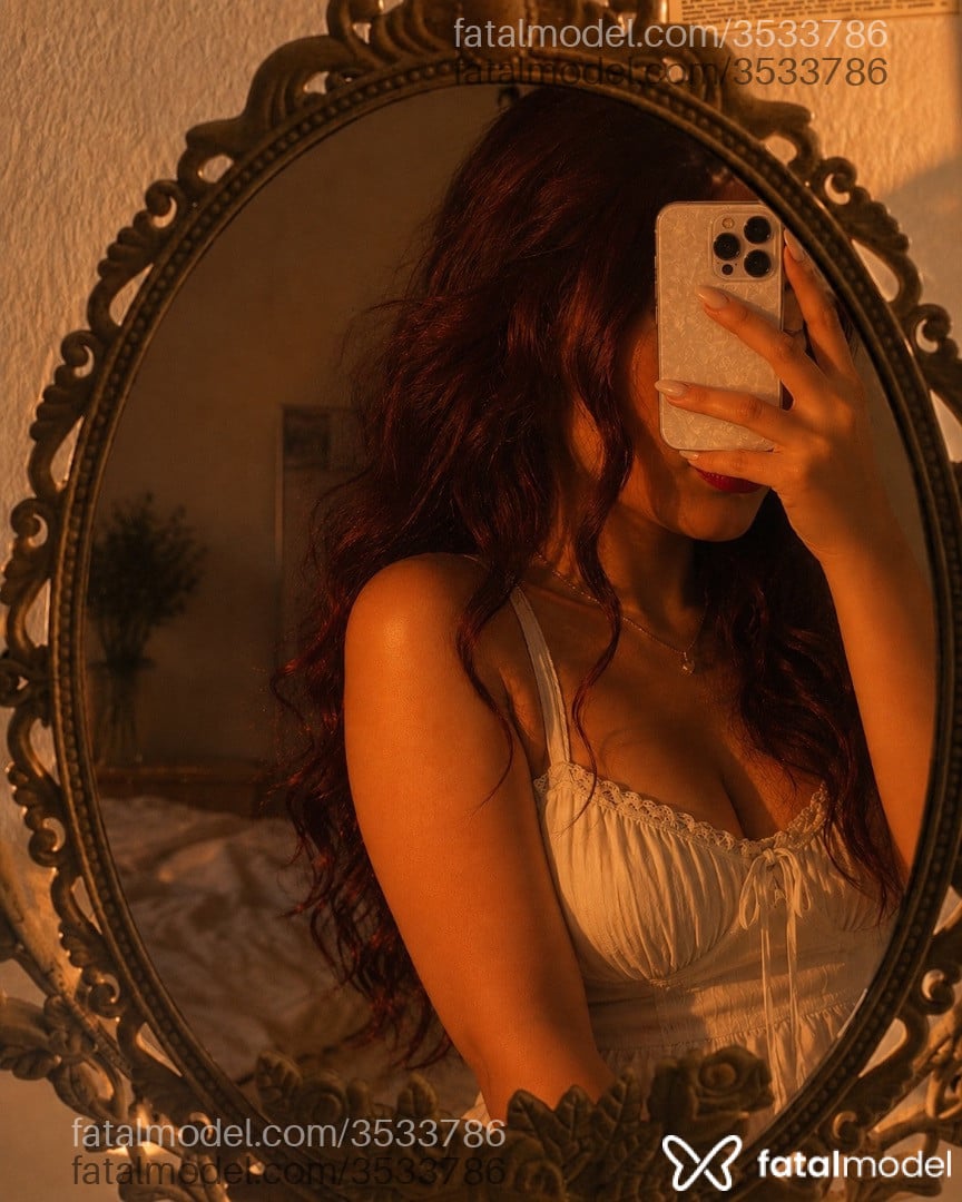 Acompanhante mulher ruiva (o) de olhos castanhos - Madison