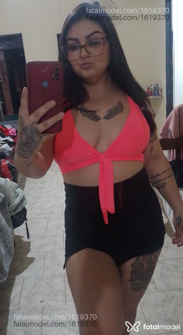 Acompanhante mulher morena (o) de olhos castanhos - Lais vondenz