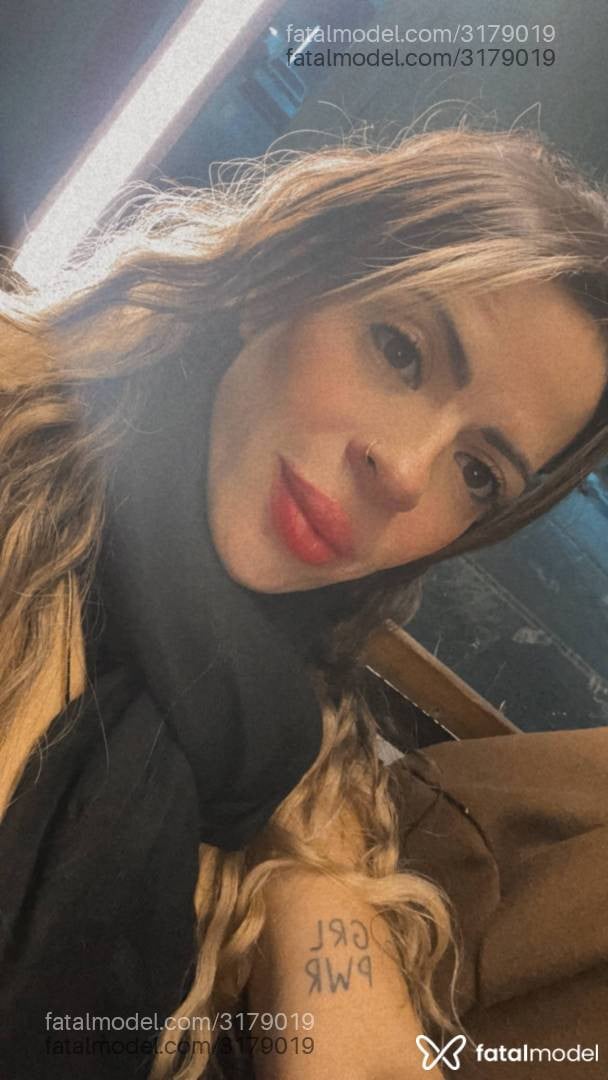 Acompanhante mulher loira (o) de olhos mel em São Paulo - Nicky