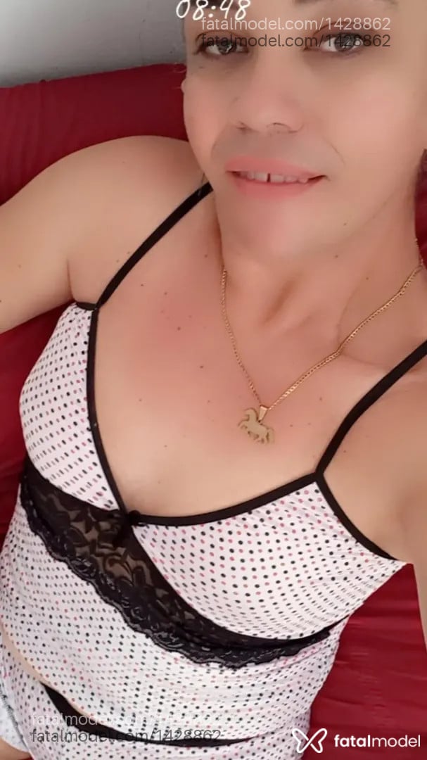 Acompanhante homem trans loira (o) de olhos castanhos - Karol silva