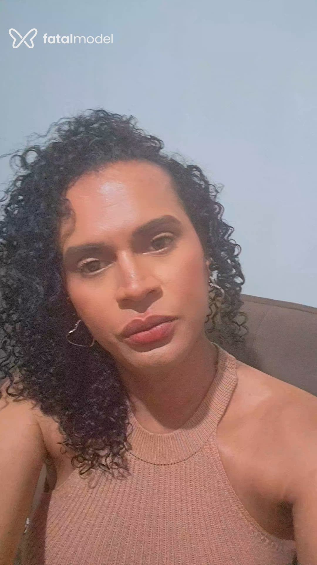 Acompanhante mulher trans morena (o) de olhos pretos - Stephany Leite Acompanhante mulher trans morena (o) de olhos pretos - Stephany Leite