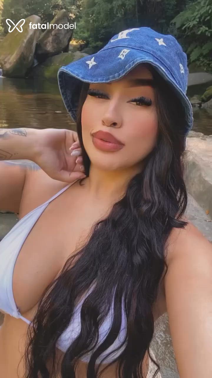 Acompanhante mulher morena (o) de olhos castanhos - Sophia Acompanhante mulher morena (o) de olhos castanhos - Sophia