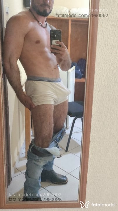 Acompanhante homem com cabelo castanho de olhos castanhos - Luk Cesar