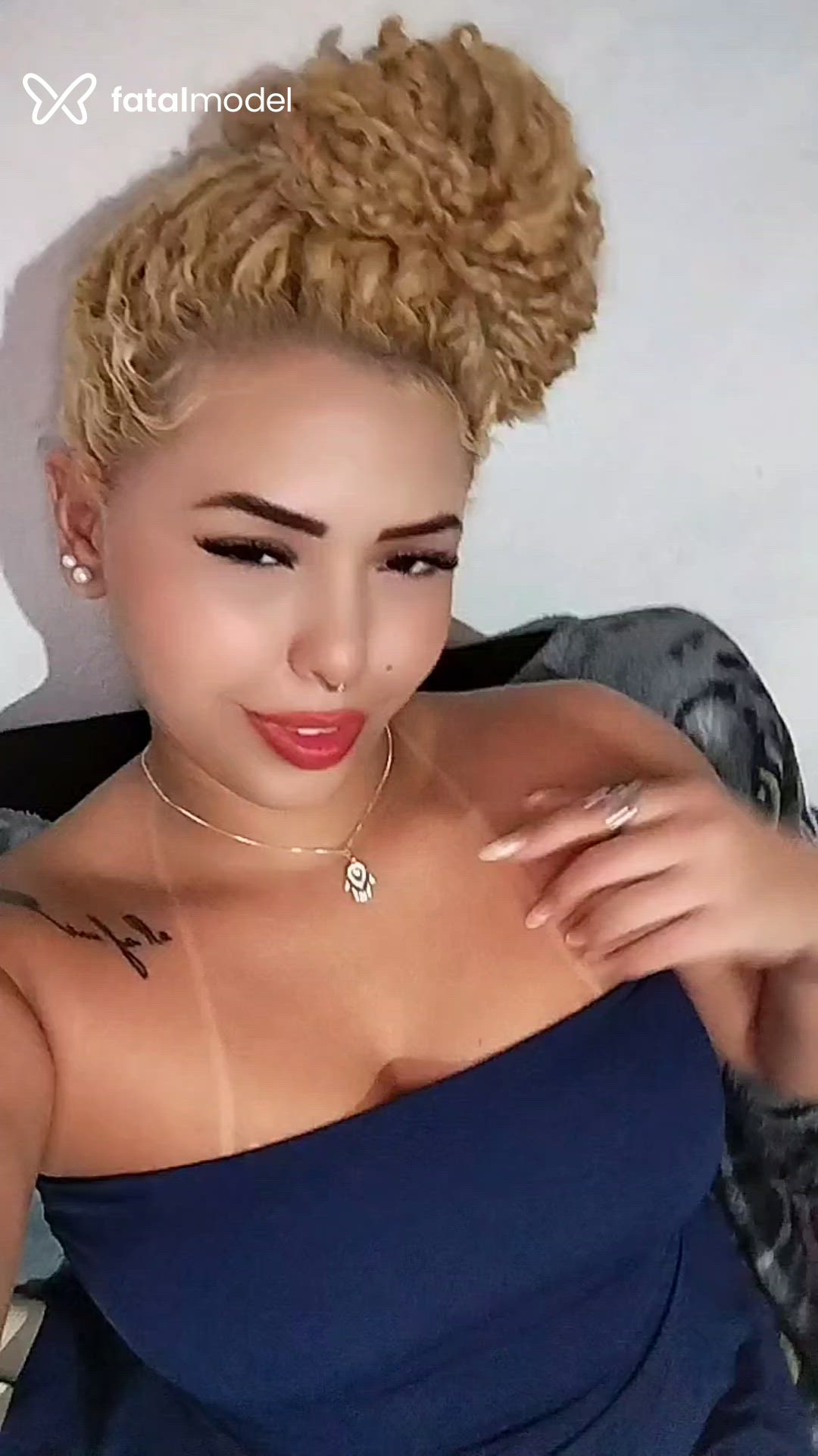 Acompanhante mulher ruiva (o) de olhos castanhos - Jobruivinha