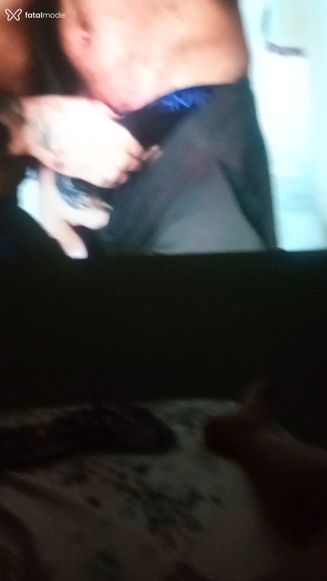 Acompanhante homem com cabelo castanho de olhos castanhos - Fabito Acompanhante homem com cabelo castanho de olhos castanhos - Fabito