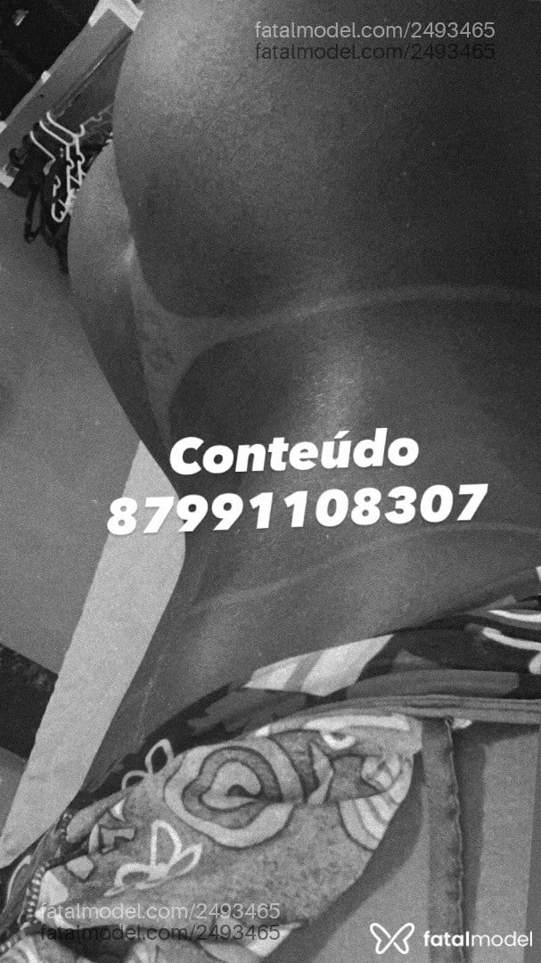 Acompanhante mulher trans morena (o) de olhos pretos - Cacau