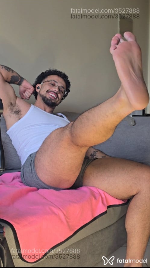 Acompanhante homem trans morena (o) de olhos castanhos - Don Papi