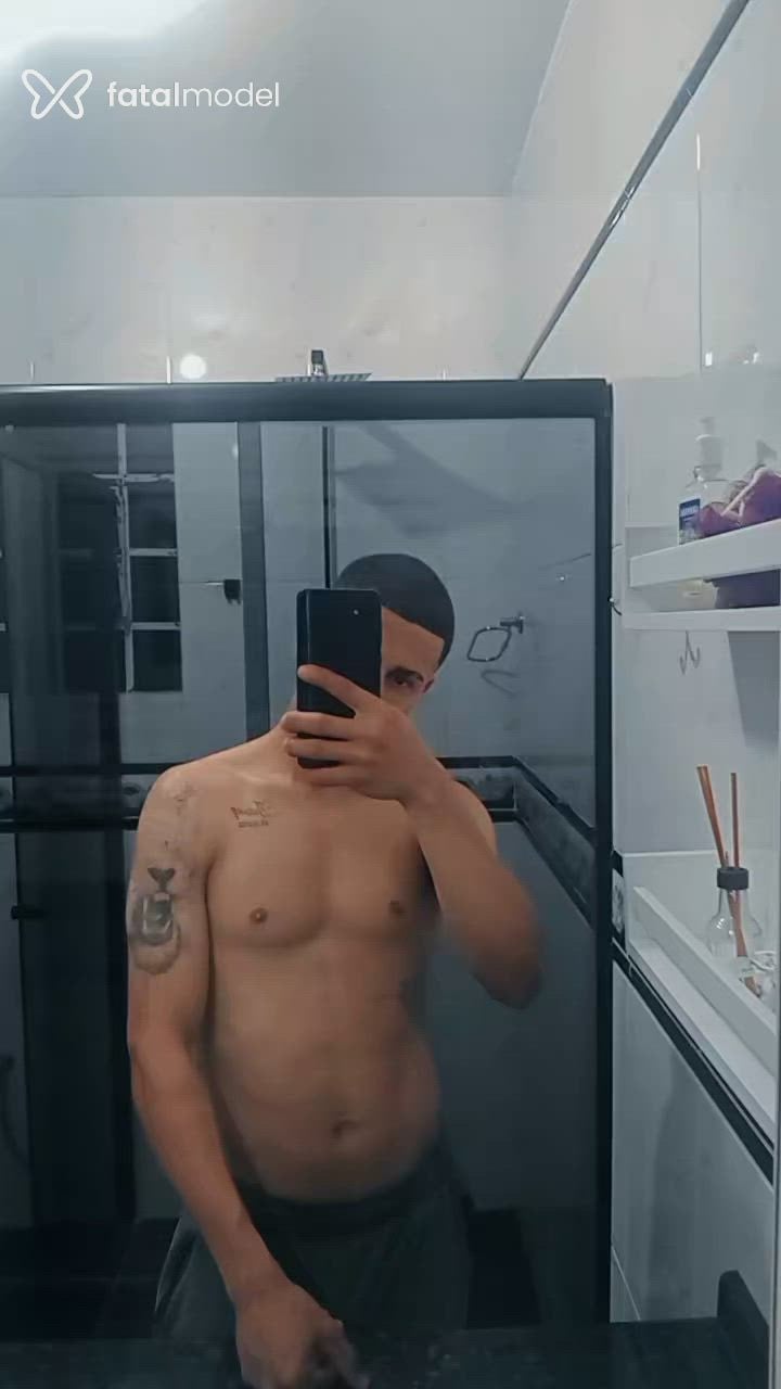 Acompanhante homem morena (o) de olhos castanhos - Santosx