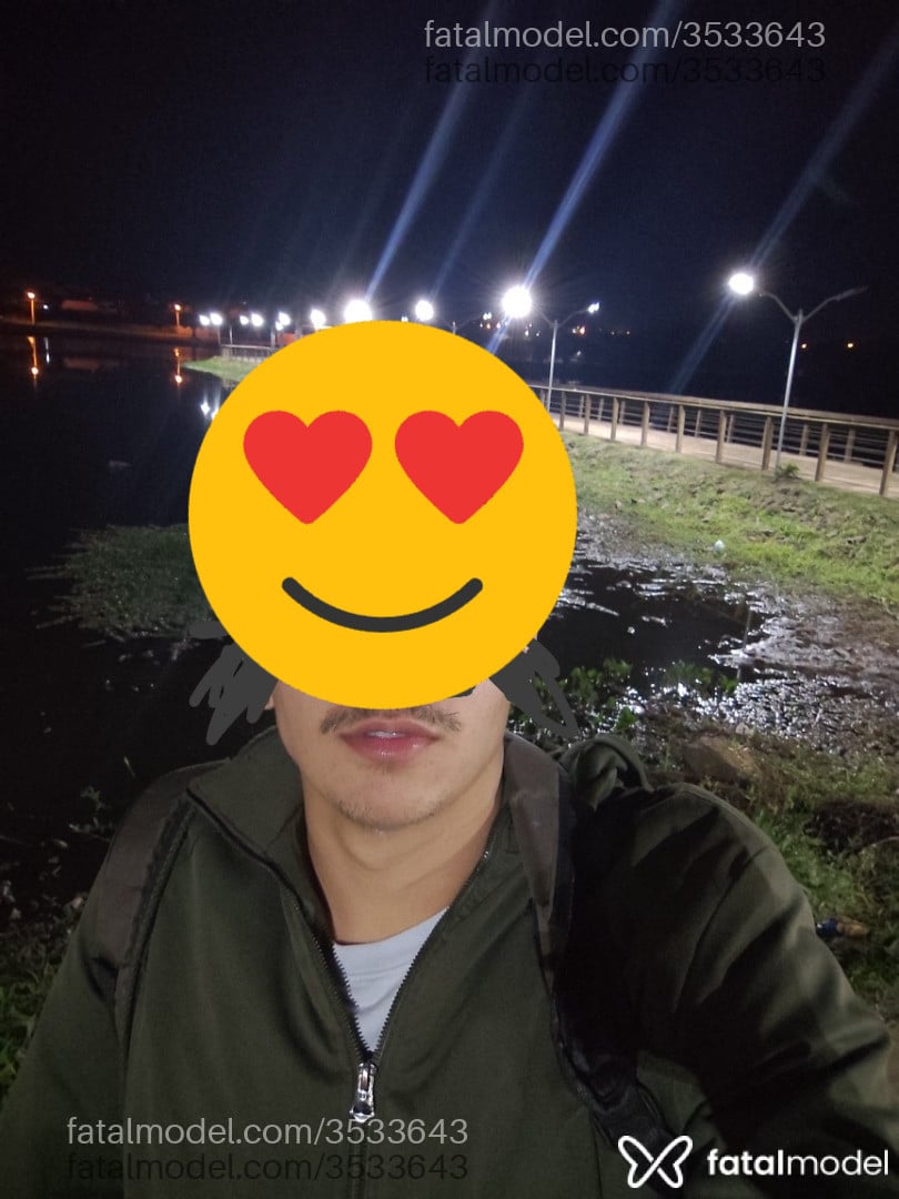 Acompanhante homem com cabelo castanho de olhos castanhos - Daniel