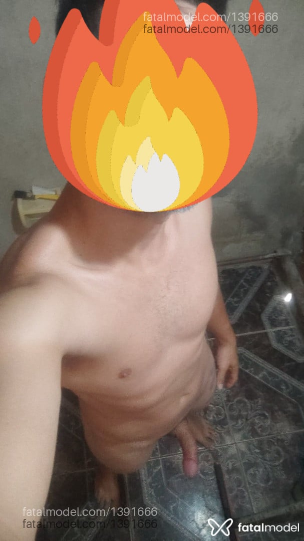 Acompanhante homem morena (o) de olhos castanhos - Paugostoso