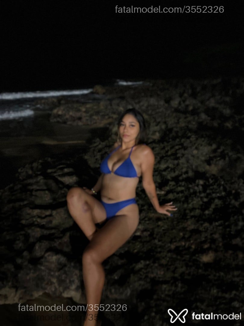 Acompanhante mulher morena (o) de olhos castanhos - Amélia Mendes Acompanhante mulher morena (o) de olhos castanhos - Amélia Mendes