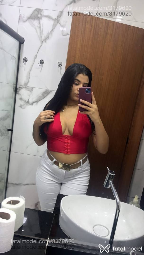 Acompanhante mulher morena (o) de olhos pretos - Bianca Mendes