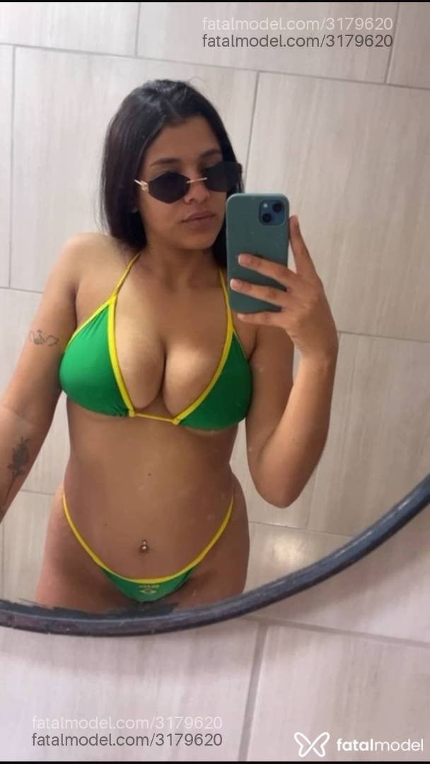 Acompanhante mulher morena (o) de olhos pretos - Bianca Mendes