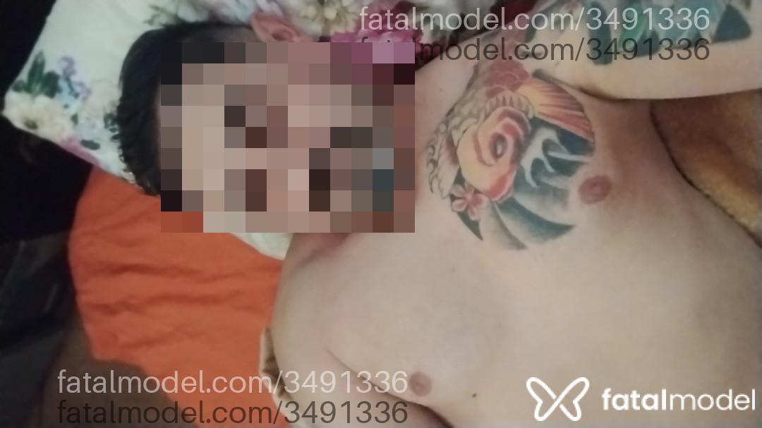Acompanhante homem com cabelo castanho de olhos castanhos - Ordnael Acompanhante homem com cabelo castanho de olhos castanhos - Ordnael