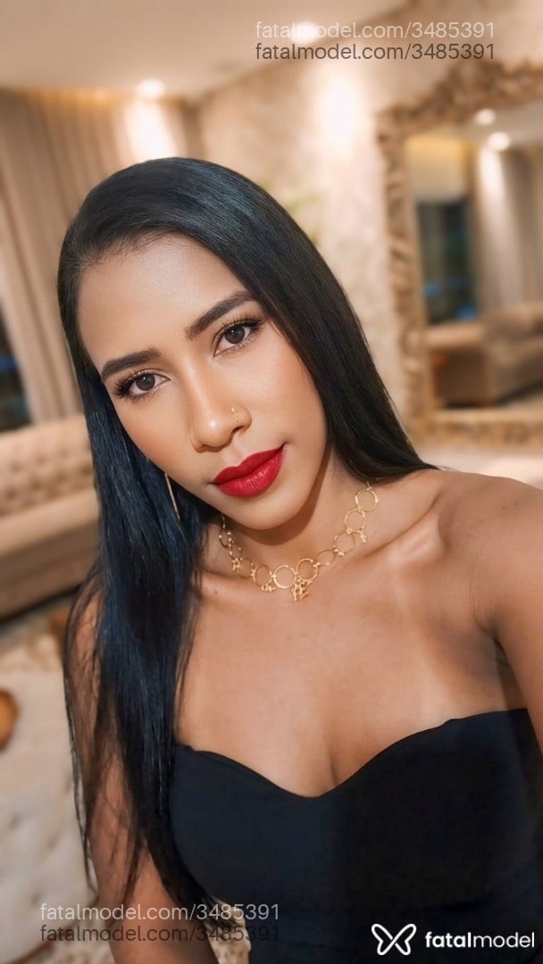 Acompanhante mulher morena (o) de olhos castanhos - Mellzinha