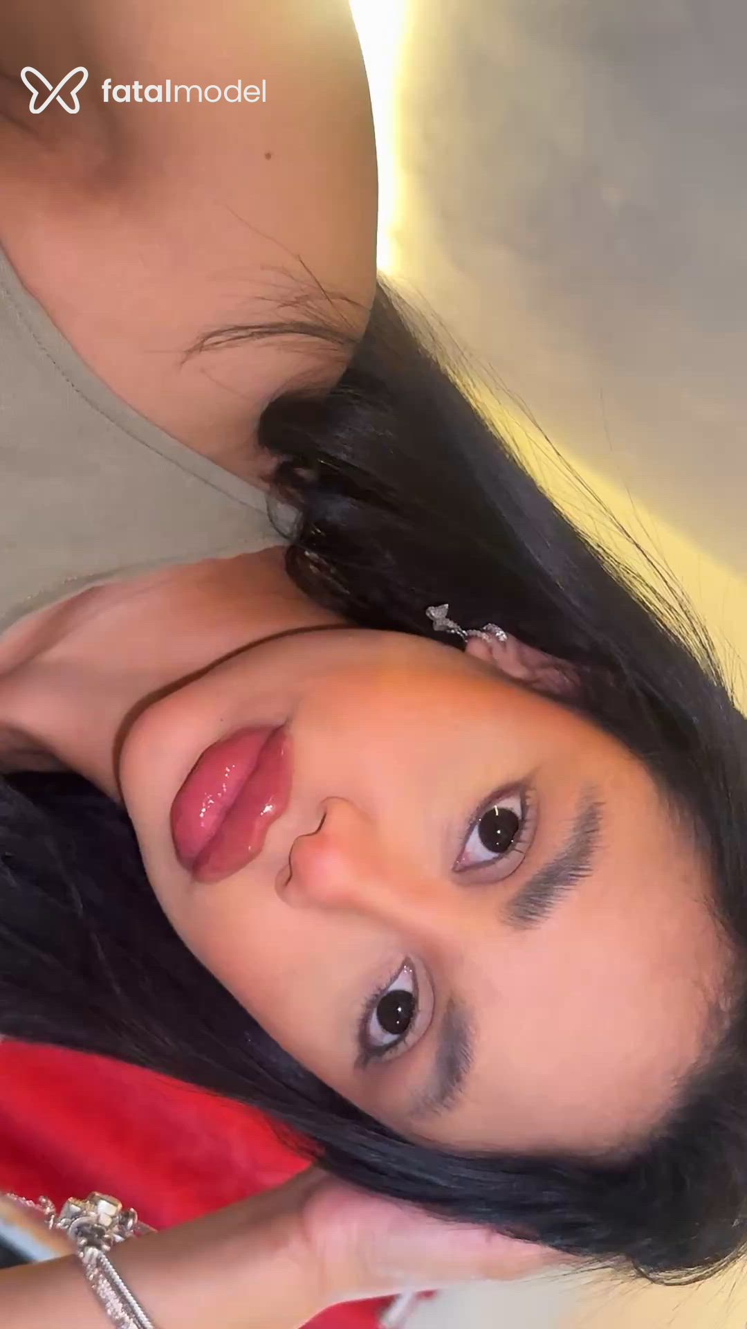 Acompanhante mulher morena (o) de olhos pretos - Nathi Ferraz Acompanhante mulher morena (o) de olhos pretos - Nathi Ferraz