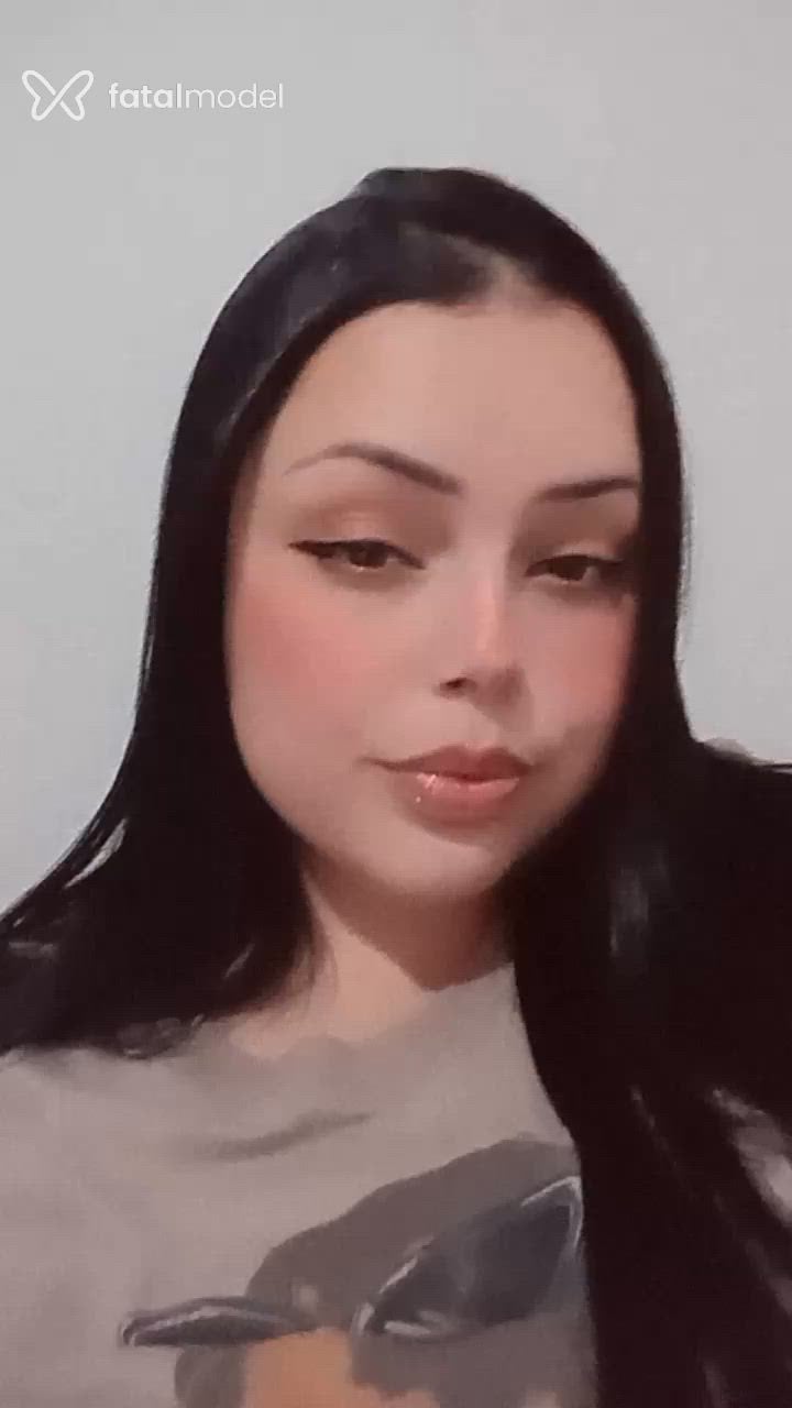 Acompanhante mulher morena (o) de olhos castanhos - Stellapeituda Acompanhante mulher morena (o) de olhos castanhos - Stellapeituda