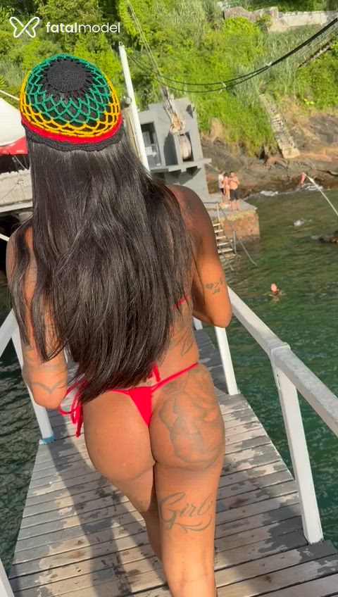 Acompanhante travesti morena (o) de olhos pretos - Vanessinha Araújo