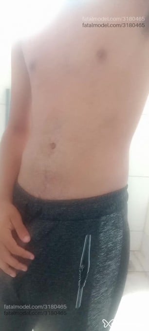 Acompanhante homem morena (o) de olhos pretos em Belo Horizonte Acompanhante homem morena (o) de olhos pretos em Belo Horizonte - Harry